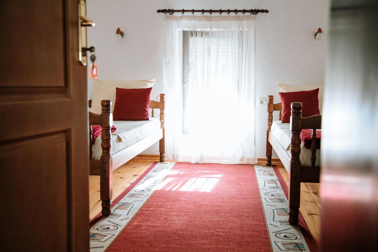 Ikar Apartament *